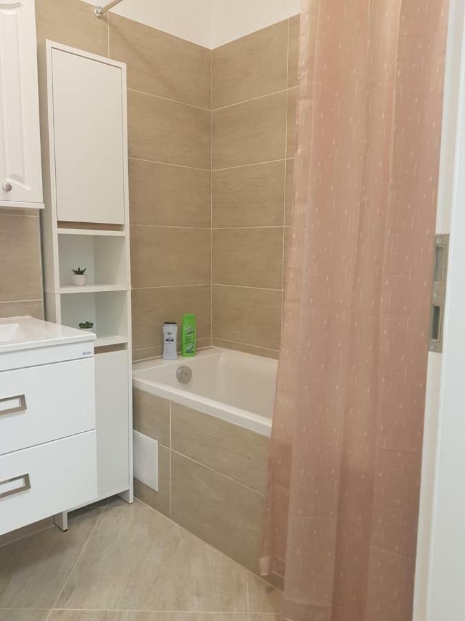 Apartament Monadin 3 براشوف المظهر الخارجي الصورة