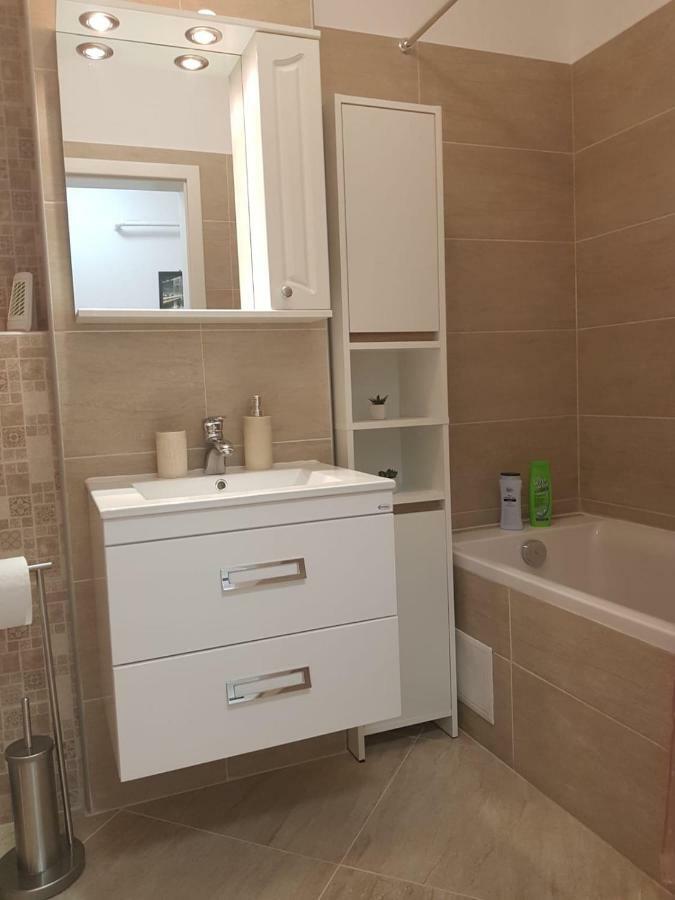 Apartament Monadin 3 براشوف المظهر الخارجي الصورة