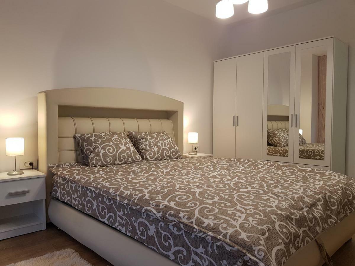 Apartament Monadin 3 براشوف المظهر الخارجي الصورة